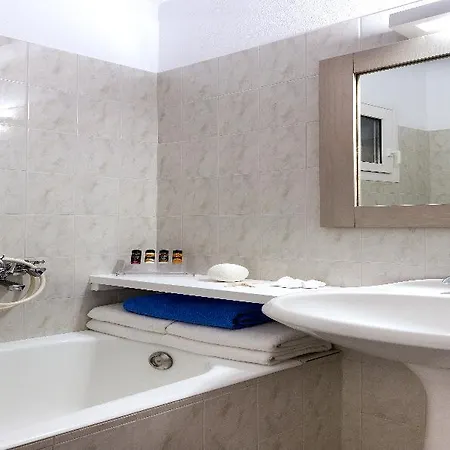 Bay Bees Sea View & Homes 3*