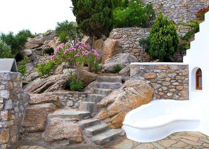 Aparthotel Bay Bees Sea View & Homes