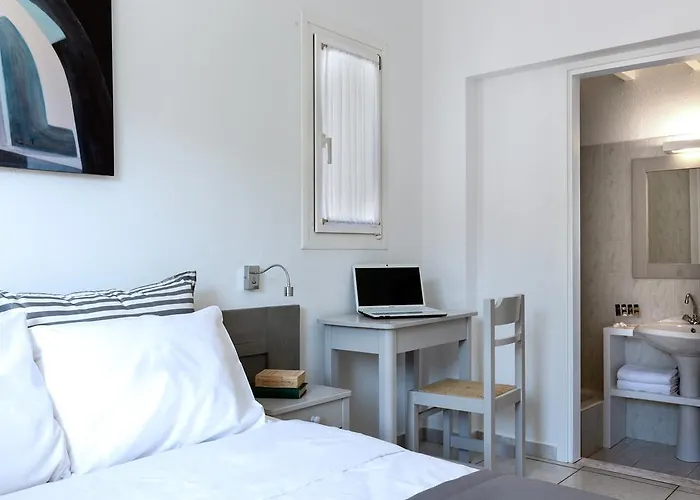 Bay Bees Sea View & Homes