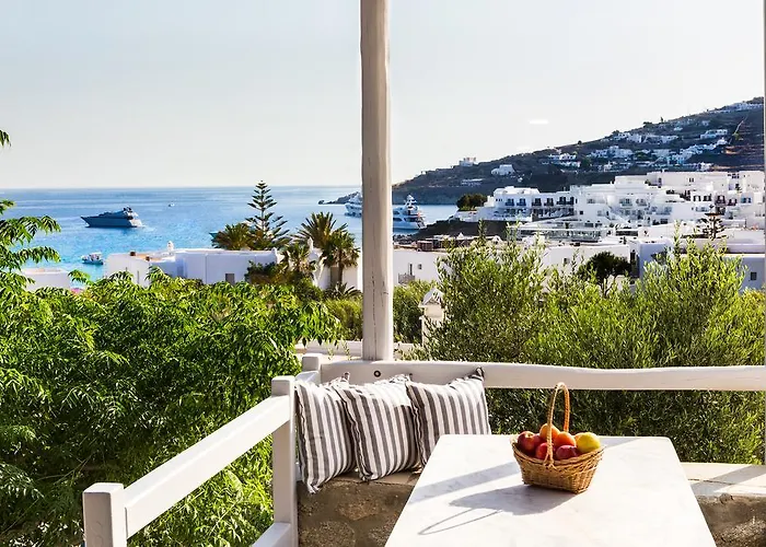 Aparthotel Bay Bees Sea View & Homes 3*