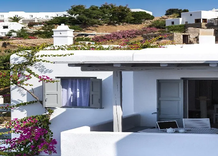 Aparthotel Bay Bees Sea View & Homes 3*