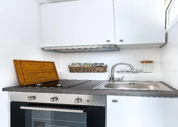 Bay Bees Sea View & Homes Aparthotel 3*