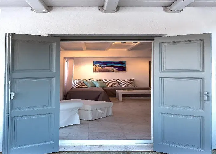 Aparthotel Bay Bees Sea View & Homes 3*